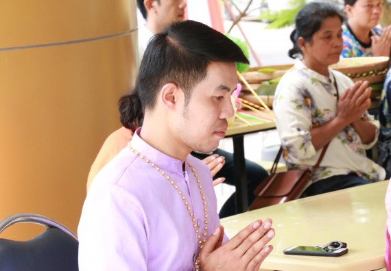 ภาพกิจกรรม คณะวิทยาศาสตร์และเทคโนโลยี เข้าร่วมทำบุญปีใหม่ไทย พิธีรดน้ำดำหัวขอพรผู้อาวุโสและผู้บริหารมหาวิทยาลัยราชภัฏกำแพงเพชร