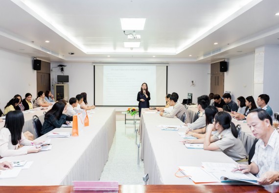 ภาพกิจกรรม คณะวิทยาศาสตร์และเทคโนโลยี จัดโครงการอบรมเชิงปฏิบัติการวิทยากรสำหรับสะเต็มศึกษา (STEM Education)