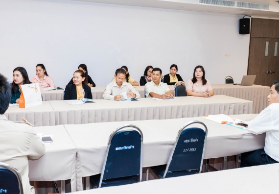 ภาพกิจกรรม คณะวิทยาศาสตร์และเทคโนโลยี จัดโครงการอบรมเชิงปฏิบัติการวิทยากรสำหรับสะเต็มศึกษา (STEM Education)