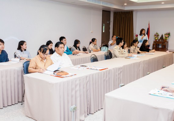 ภาพกิจกรรม คณะวิทยาศาสตร์และเทคโนโลยี จัดโครงการอบรมเชิงปฏิบัติการวิทยากรสำหรับสะเต็มศึกษา (STEM Education)