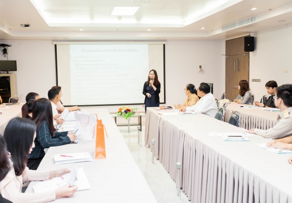 ภาพกิจกรรม คณะวิทยาศาสตร์และเทคโนโลยี จัดโครงการอบรมเชิงปฏิบัติการวิทยากรสำหรับสะเต็มศึกษา (STEM Education)