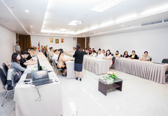 ภาพกิจกรรม คณะวิทยาศาสตร์และเทคโนโลยี จัดโครงการอบรมเชิงปฏิบัติการวิทยากรสำหรับสะเต็มศึกษา (STEM Education)