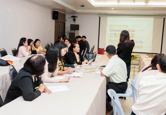 ภาพกิจกรรม คณะวิทยาศาสตร์และเทคโนโลยี จัดโครงการอบรมเชิงปฏิบัติการวิทยากรสำหรับสะเต็มศึกษา (STEM Education)