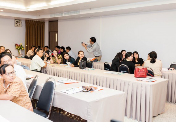 ภาพกิจกรรม คณะวิทยาศาสตร์และเทคโนโลยี จัดโครงการอบรมเชิงปฏิบัติการวิทยากรสำหรับสะเต็มศึกษา (STEM Education)