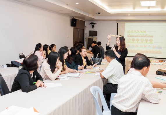 ภาพกิจกรรม คณะวิทยาศาสตร์และเทคโนโลยี จัดโครงการอบรมเชิงปฏิบัติการวิทยากรสำหรับสะเต็มศึกษา (STEM Education)