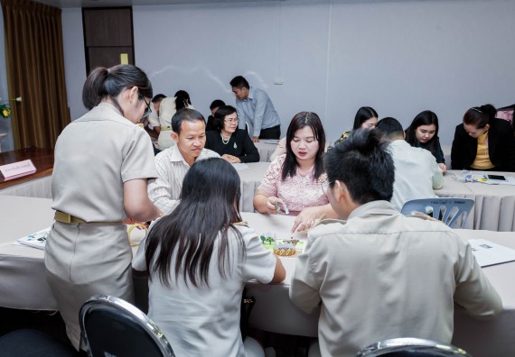 ภาพกิจกรรม คณะวิทยาศาสตร์และเทคโนโลยี จัดโครงการอบรมเชิงปฏิบัติการวิทยากรสำหรับสะเต็มศึกษา (STEM Education)