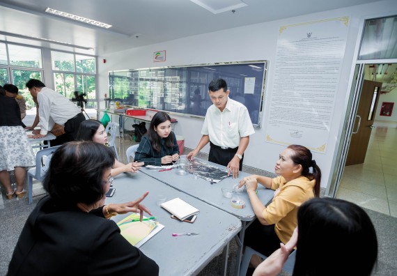 ภาพกิจกรรม คณะวิทยาศาสตร์และเทคโนโลยี จัดโครงการอบรมเชิงปฏิบัติการวิทยากรสำหรับสะเต็มศึกษา (STEM Education)