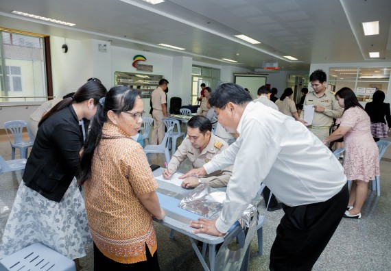 ภาพกิจกรรม คณะวิทยาศาสตร์และเทคโนโลยี จัดโครงการอบรมเชิงปฏิบัติการวิทยากรสำหรับสะเต็มศึกษา (STEM Education)