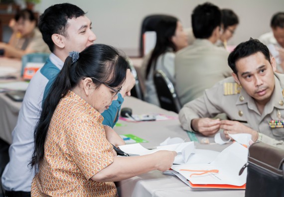 ภาพกิจกรรม คณะวิทยาศาสตร์และเทคโนโลยี จัดโครงการอบรมเชิงปฏิบัติการวิทยากรสำหรับสะเต็มศึกษา (STEM Education)