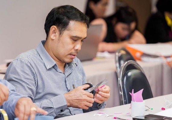 ภาพกิจกรรม คณะวิทยาศาสตร์และเทคโนโลยี จัดโครงการอบรมเชิงปฏิบัติการวิทยากรสำหรับสะเต็มศึกษา (STEM Education)