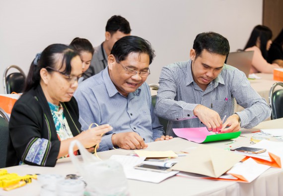 ภาพกิจกรรม คณะวิทยาศาสตร์และเทคโนโลยี จัดโครงการอบรมเชิงปฏิบัติการวิทยากรสำหรับสะเต็มศึกษา (STEM Education)