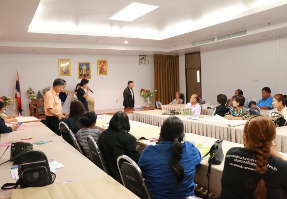 ภาพกิจกรรม โปรแกรมวิชาวิทยาศาสตร์สิ่งแวดล้อม จัดการประชุมโครงการเพิ่มประสิทธิภาพระบบการจัดการขยะมูลฝอยโดยการมีส่วนร่วมของชุมชุนแบบบูรณาการเทศบาลเมืองกำแพงเพชร