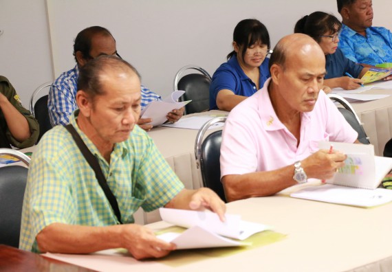 ภาพกิจกรรม โปรแกรมวิชาวิทยาศาสตร์สิ่งแวดล้อม จัดการประชุมโครงการเพิ่มประสิทธิภาพระบบการจัดการขยะมูลฝอยโดยการมีส่วนร่วมของชุมชุนแบบบูรณาการเทศบาลเมืองกำแพงเพชร