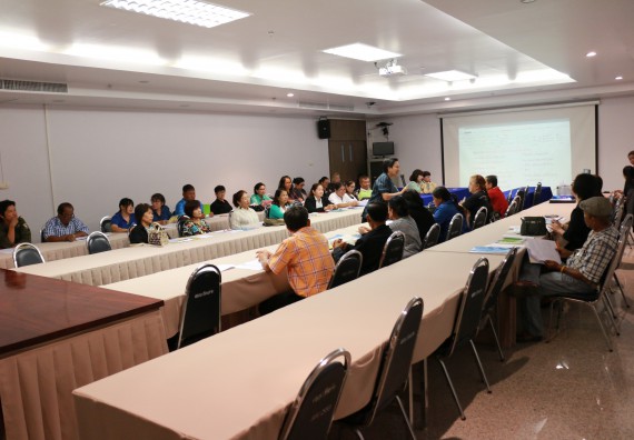 ภาพกิจกรรม โปรแกรมวิชาวิทยาศาสตร์สิ่งแวดล้อม จัดการประชุมโครงการเพิ่มประสิทธิภาพระบบการจัดการขยะมูลฝอยโดยการมีส่วนร่วมของชุมชุนแบบบูรณาการเทศบาลเมืองกำแพงเพชร