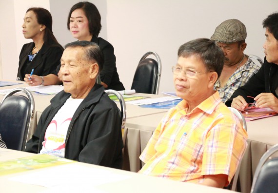 ภาพกิจกรรม โปรแกรมวิชาวิทยาศาสตร์สิ่งแวดล้อม จัดการประชุมโครงการเพิ่มประสิทธิภาพระบบการจัดการขยะมูลฝอยโดยการมีส่วนร่วมของชุมชุนแบบบูรณาการเทศบาลเมืองกำแพงเพชร