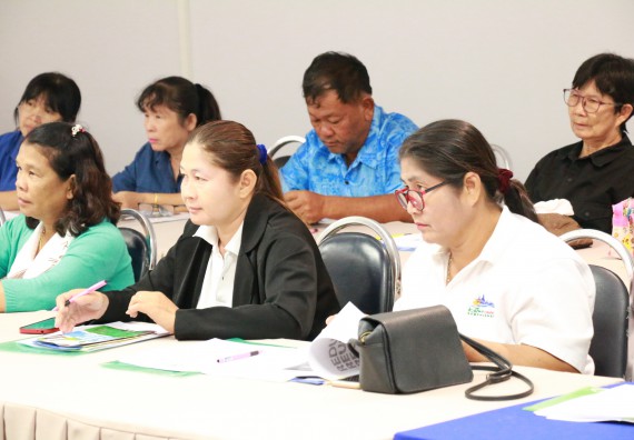 ภาพกิจกรรม โปรแกรมวิชาวิทยาศาสตร์สิ่งแวดล้อม จัดการประชุมโครงการเพิ่มประสิทธิภาพระบบการจัดการขยะมูลฝอยโดยการมีส่วนร่วมของชุมชุนแบบบูรณาการเทศบาลเมืองกำแพงเพชร