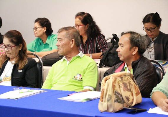 ภาพกิจกรรม โปรแกรมวิชาวิทยาศาสตร์สิ่งแวดล้อม จัดการประชุมโครงการเพิ่มประสิทธิภาพระบบการจัดการขยะมูลฝอยโดยการมีส่วนร่วมของชุมชุนแบบบูรณาการเทศบาลเมืองกำแพงเพชร