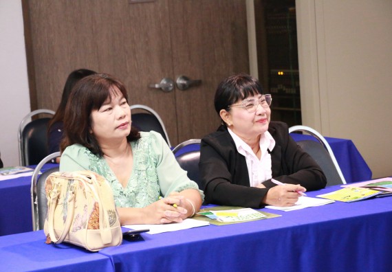 ภาพกิจกรรม โปรแกรมวิชาวิทยาศาสตร์สิ่งแวดล้อม จัดการประชุมโครงการเพิ่มประสิทธิภาพระบบการจัดการขยะมูลฝอยโดยการมีส่วนร่วมของชุมชุนแบบบูรณาการเทศบาลเมืองกำแพงเพชร