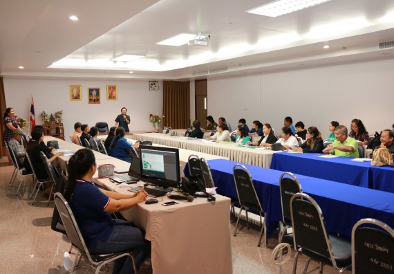 ภาพกิจกรรม โปรแกรมวิชาวิทยาศาสตร์สิ่งแวดล้อม จัดการประชุมโครงการเพิ่มประสิทธิภาพระบบการจัดการขยะมูลฝอยโดยการมีส่วนร่วมของชุมชุนแบบบูรณาการเทศบาลเมืองกำแพงเพชร