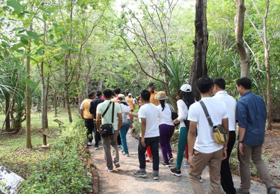 ภาพกิจกรรม โปรแกรมวิชาวิทยาการคอมพิวเตอร์ จัดโครงการศึกษาดูงานสถานประกอบการ ประจำปีงบประมาณ 2561