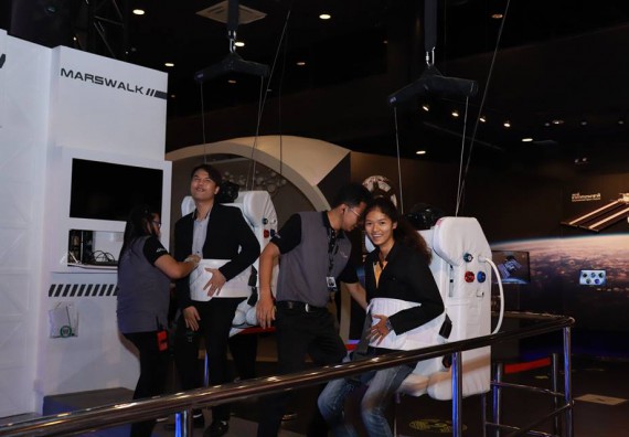 ภาพกิจกรรม โปรแกรมวิชาวิทยาการคอมพิวเตอร์ จัดโครงการศึกษาดูงานสถานประกอบการ ประจำปีงบประมาณ 2561