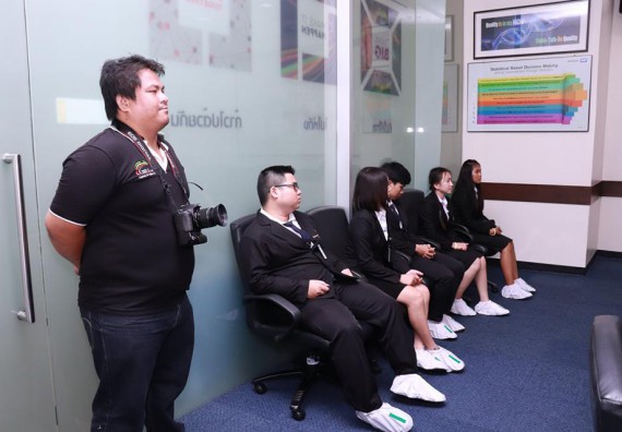 ภาพกิจกรรม โปรแกรมวิชาวิทยาการคอมพิวเตอร์ จัดโครงการศึกษาดูงานสถานประกอบการ ประจำปีงบประมาณ 2561