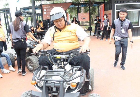 ภาพกิจกรรม โปรแกรมวิชาวิทยาการคอมพิวเตอร์ จัดโครงการศึกษาดูงานสถานประกอบการ ประจำปีงบประมาณ 2561