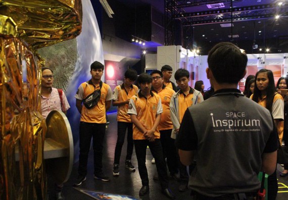 ภาพกิจกรรม โปรแกรมวิชาวิทยาการคอมพิวเตอร์ จัดโครงการศึกษาดูงานสถานประกอบการ ประจำปีงบประมาณ 2561