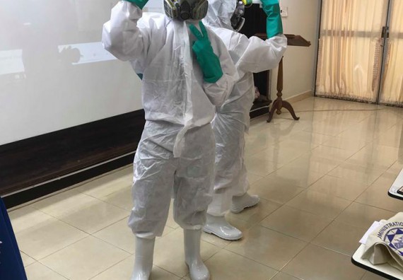 ภาพกิจกรรม โปรแกรมวิชาเคมี จัดการอบรมเชิงปฏิบัติการความปลอดภัยในห้องปฏิบัติการสำหรับครูเคมี