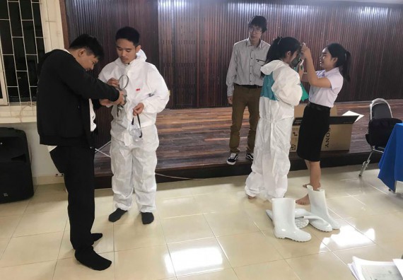 ภาพกิจกรรม โปรแกรมวิชาเคมี จัดการอบรมเชิงปฏิบัติการความปลอดภัยในห้องปฏิบัติการสำหรับครูเคมี