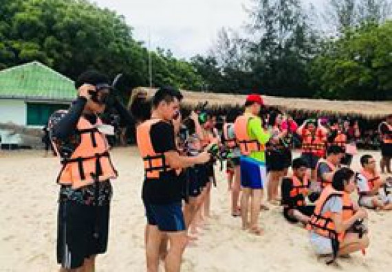 ภาพกิจกรรม โปรแกรมวิชาชิวทยาศาสตร์สิ่งแวดล้อม จัดโครงการสัมมนาและศึกษาแหล่งเรียนรู้ทางสิ่งแวดล้อม