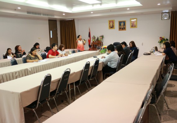 ภาพกิจกรรม คณะวิทยาศาสตร์และเทคโนโลยี จัดการอบรมเชิงปฏิบัติการ เรื่อง การเขียนรายงานการประกันคุณภาพการศึกษาภายใน ระดับคณะ ประจำปีการศึกษา 2560