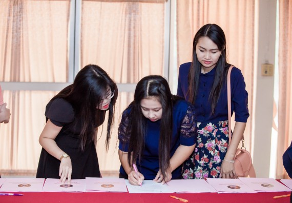 ภาพกิจกรรม ศูนย์วิทยาศาสตร์และวิทยาศาสตร์ประยุกต์ เข้าร่วมโครงการบรรยายพิเศษ เรื่อง การเสริมสร้างวัฒนธรรมคุณธรรมในมหาวิทยาลัยราชภัฏกำแพงเพชร