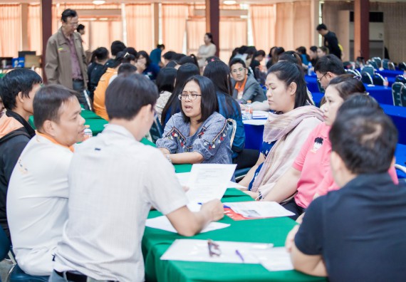 ภาพกิจกรรม ศูนย์วิทยาศาสตร์และวิทยาศาสตร์ประยุกต์ เข้าร่วมโครงการบรรยายพิเศษ เรื่อง การเสริมสร้างวัฒนธรรมคุณธรรมในมหาวิทยาลัยราชภัฏกำแพงเพชร
