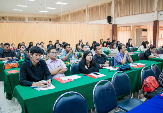 ภาพกิจกรรม ศูนย์วิทยาศาสตร์และวิทยาศาสตร์ประยุกต์ เข้าร่วมโครงการบรรยายพิเศษ เรื่อง การเสริมสร้างวัฒนธรรมคุณธรรมในมหาวิทยาลัยราชภัฏกำแพงเพชร