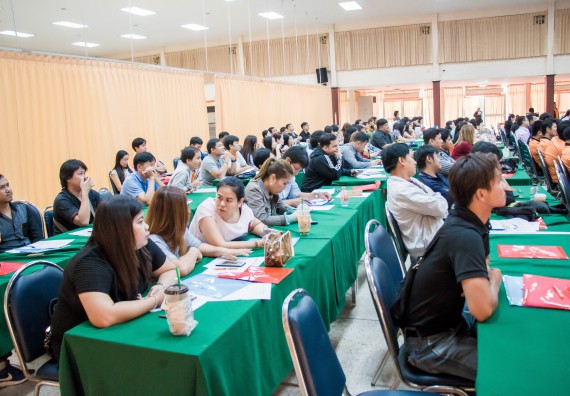 ภาพกิจกรรม ศูนย์วิทยาศาสตร์และวิทยาศาสตร์ประยุกต์ เข้าร่วมโครงการบรรยายพิเศษ เรื่อง การเสริมสร้างวัฒนธรรมคุณธรรมในมหาวิทยาลัยราชภัฏกำแพงเพชร