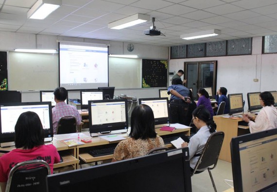 ภาพกิจกรรม โปรแกรมวิชาวิทยาการคอมพิวเตอร์ จัดการอบรมเชิงปฏิบัติการการสร้างเพจบนสื่อสังคมออนไลน์เพื่อประกอบธุรกิจบนเครือข่าย