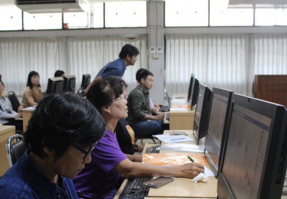 ภาพกิจกรรม โปรแกรมวิชาวิทยาการคอมพิวเตอร์ จัดการอบรมเชิงปฏิบัติการการสร้างเพจบนสื่อสังคมออนไลน์เพื่อประกอบธุรกิจบนเครือข่าย