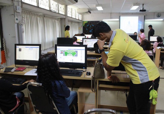 ภาพกิจกรรม โปรแกรมวิชาวิทยาการคอมพิวเตอร์ จัดการอบรมเชิงปฏิบัติการการสร้างเพจบนสื่อสังคมออนไลน์เพื่อประกอบธุรกิจบนเครือข่าย