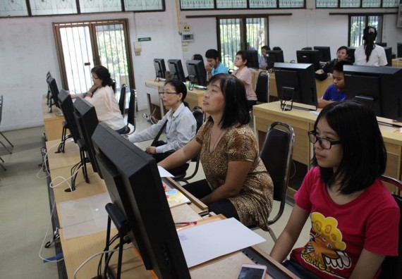 ภาพกิจกรรม โปรแกรมวิชาวิทยาการคอมพิวเตอร์ จัดการอบรมเชิงปฏิบัติการการสร้างเพจบนสื่อสังคมออนไลน์เพื่อประกอบธุรกิจบนเครือข่าย