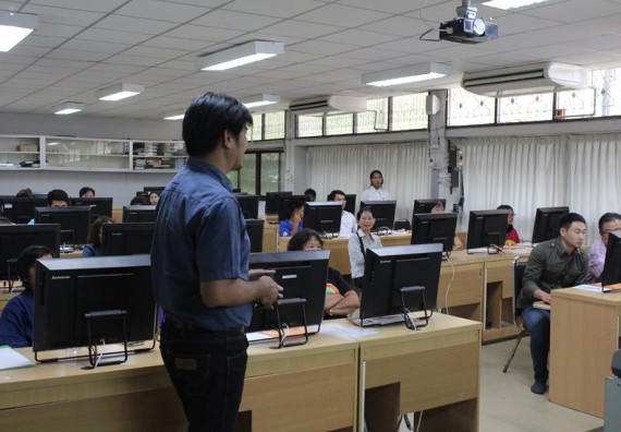 ภาพกิจกรรม โปรแกรมวิชาวิทยาการคอมพิวเตอร์ จัดการอบรมเชิงปฏิบัติการการสร้างเพจบนสื่อสังคมออนไลน์เพื่อประกอบธุรกิจบนเครือข่าย