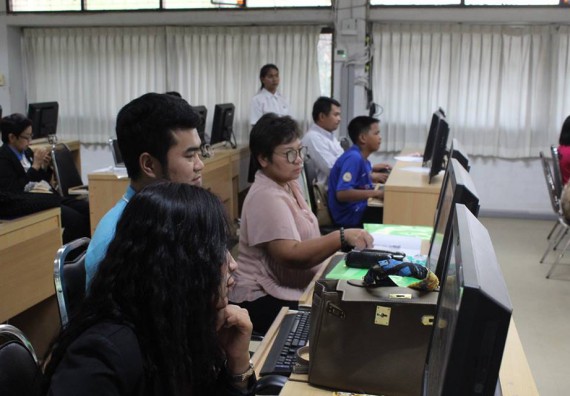 ภาพกิจกรรม โปรแกรมวิชาวิทยาการคอมพิวเตอร์ จัดการอบรมเชิงปฏิบัติการการสร้างเพจบนสื่อสังคมออนไลน์เพื่อประกอบธุรกิจบนเครือข่าย