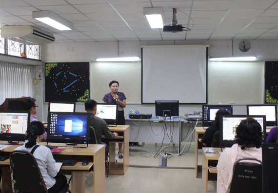 ภาพกิจกรรม โปรแกรมวิชาวิทยาการคอมพิวเตอร์ จัดการอบรมเชิงปฏิบัติการการสร้างเพจบนสื่อสังคมออนไลน์เพื่อประกอบธุรกิจบนเครือข่าย