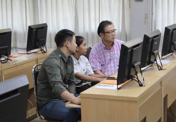 ภาพกิจกรรม โปรแกรมวิชาวิทยาการคอมพิวเตอร์ จัดการอบรมเชิงปฏิบัติการการสร้างเพจบนสื่อสังคมออนไลน์เพื่อประกอบธุรกิจบนเครือข่าย