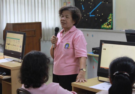 ภาพกิจกรรม โปรแกรมวิชาวิทยาการคอมพิวเตอร์ จัดการอบรมเชิงปฏิบัติการการสร้างเพจบนสื่อสังคมออนไลน์เพื่อประกอบธุรกิจบนเครือข่าย