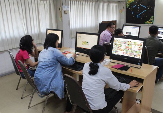 ภาพกิจกรรม โปรแกรมวิชาวิทยาการคอมพิวเตอร์ จัดการอบรมเชิงปฏิบัติการการสร้างเพจบนสื่อสังคมออนไลน์เพื่อประกอบธุรกิจบนเครือข่าย