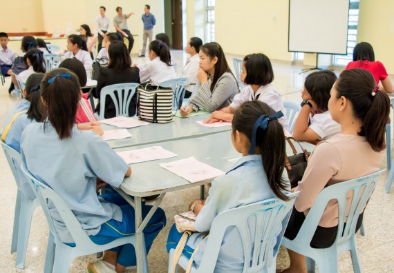 ภาพกิจกรรม คณะวิทยาศาสตร์และเทคโนโลยี จัดอบรมโครงงานวิทยาศาสตร์