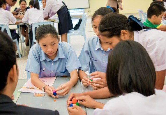 ภาพกิจกรรม คณะวิทยาศาสตร์และเทคโนโลยี จัดอบรมโครงงานวิทยาศาสตร์