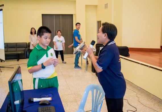 ภาพกิจกรรม คณะวิทยาศาสตร์และเทคโนโลยี จัดอบรมโครงงานวิทยาศาสตร์