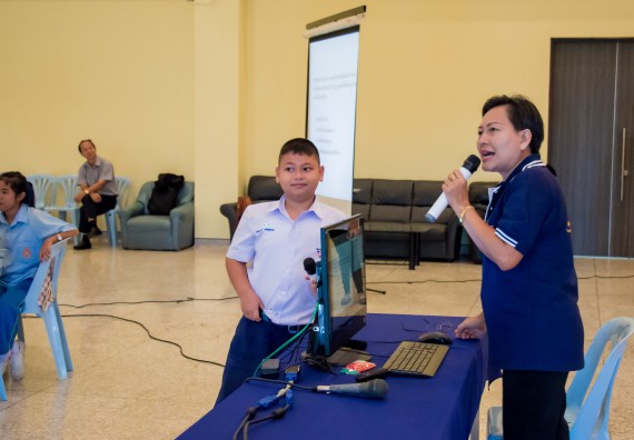 ภาพกิจกรรม คณะวิทยาศาสตร์และเทคโนโลยี จัดอบรมโครงงานวิทยาศาสตร์